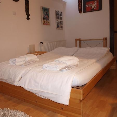 Attic Apartment City Center Praag Buitenkant foto